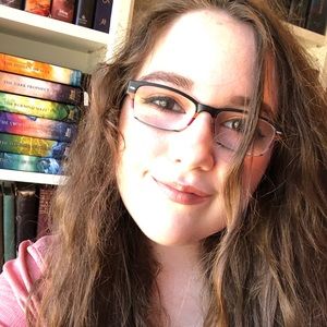 Meet your Posher, Queen of books